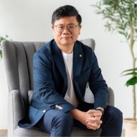 Chee Y. Email