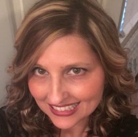 Dunkin' Employee Angela Warren's profile photo