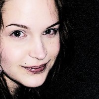 Dress Code NY Employee Sarah Nadeau's profile photo