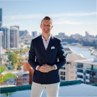 Email e telefono di Simon Caulfield