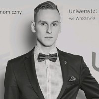 Adrian Tomczyk Email