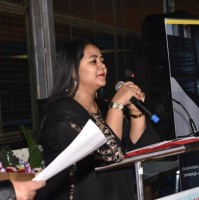 Nargis Mapari Email