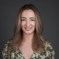 Remote Finance Team Employee Nina B.'s profile photo