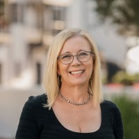 Local Insight Realty Employee Beth Brady-Christie's profile photo