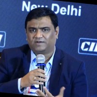 E-mail e número de telefone de Yogesh Shinde