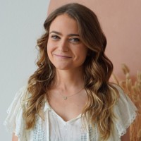 Lauren Wallender Email & Phone Number