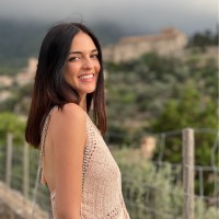 Microsoft Employee Isabel Serrano's profile photo