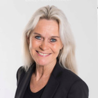 Helle Damgaard Email