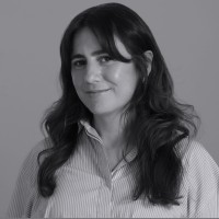 Poppy Davies Email & Phone Number