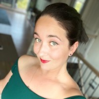 Julia Lerond Email & Phone Number