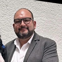 Lino Nava Email