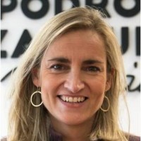 Faina Ussía Email
