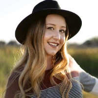 Lindsay Rolph Email & Phone Number