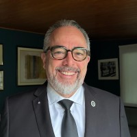 Humberto Moura Ribeiro Email