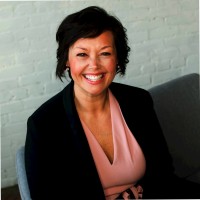 Liz le Email & Phone Number