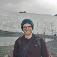 Esben Nicolaisen Email