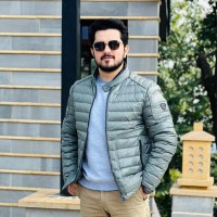 Software Finder Employee Moeez Nadeem's profile photo