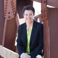 Elizabeth Barrie Email & Phone Number