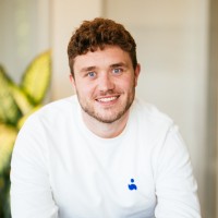 Nils Knöfler Email