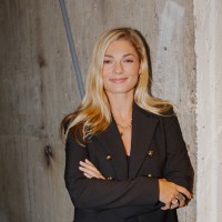 KF Beauty Employee Bella Cary's profile photo
