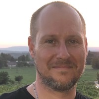 Viktor Szucs Email