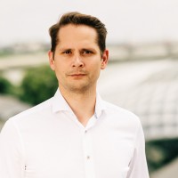 Zsolt Tóth Email
