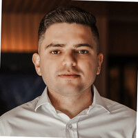 Artur Lovo Email