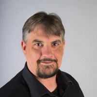 Jörn Deckena Email