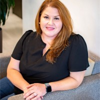 Oracle Employee April Thomas's profile photo