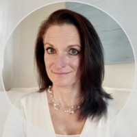 Cindy Cumming Email & Phone Number