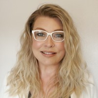 Lesley Evans Email