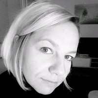 Mojca Lokajner Email