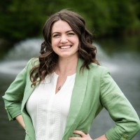 Kiya Robertson Email & Phone Number