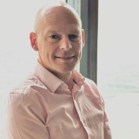 E-mail e número de telefone de Patrick Curran