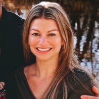 YSE Beauty Employee Vicky Benincasa's profile photo