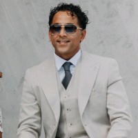 Lee Longlands Employee Mo Khan's profile photo