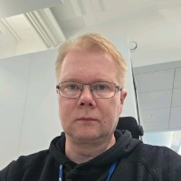 Jussi Mäkelä Email