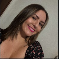 Letícia Longo Email