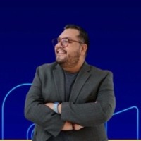 MIDOCONLINE Employee Oscar Valencia's profile photo