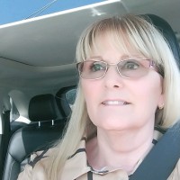 Della T-Chest Email
