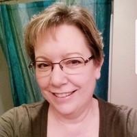 Performance Health Technology Employee Cindy Becker's profile photo