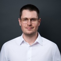 Lukas Valentin Email