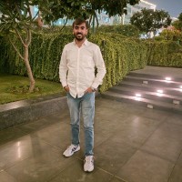 JLL Employee Arvind Chawla's profile photo