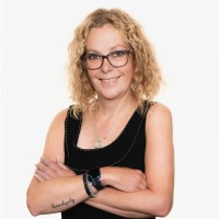 Lesley Corlett Email & Phone Number