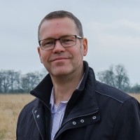 Howard Wallis Email