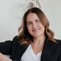 AV Graphics Employee Amanda Veenhuis's profile photo