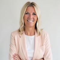 Pineapple Interiors Employee Tammie Obrien's profile photo