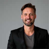 Light Project Employee Tom Curtis's profile photo