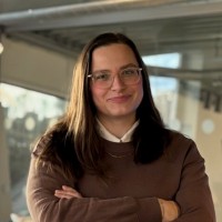 Marta Leistad Email