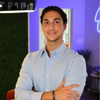 Nezam Hakimi Email